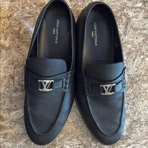 Louis Vuitton | Shoes | Like New No Crease Louis Vuitton 